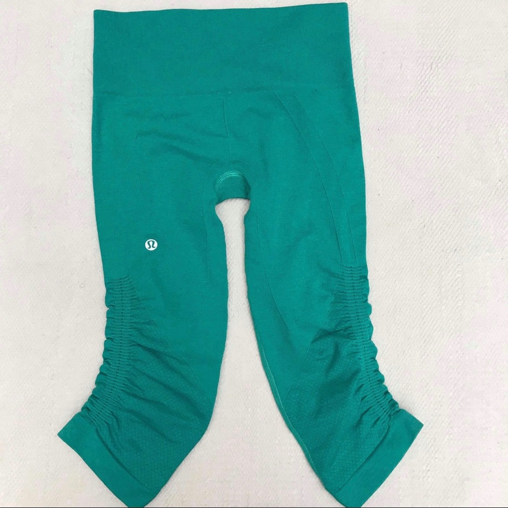 LULULEMON 2 crop leggings
